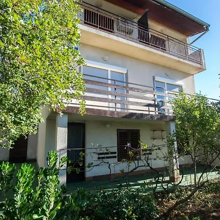 Apartment With Parking Space - Paklenica - 25358 Starigrad Paklenica