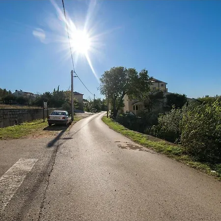 Apartment With Parking Space - Paklenica - 25358 Starigrad Paklenica