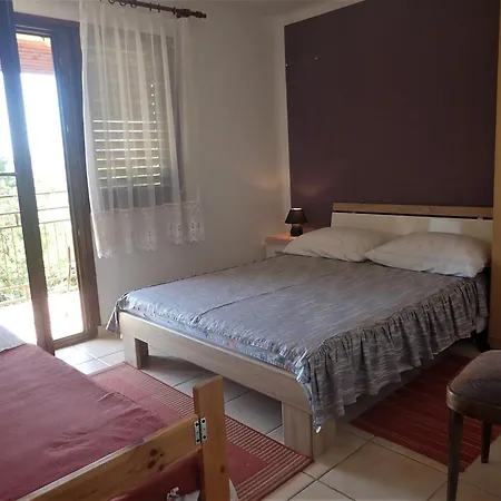Apartment With Parking Space Starigrad, Paklenica - 25358 *