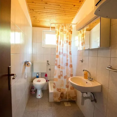 Apartment With Parking Space - Paklenica - 25358
