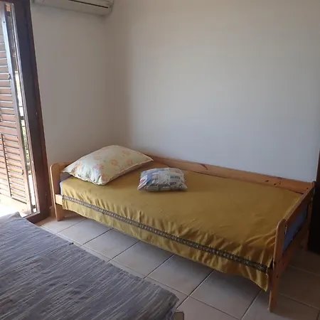Apartmán With Parking Space - Paklenica - 25358 Starigrad Paklenica