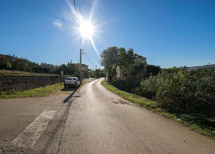 Apartment With Parking Space Starigrad, Paklenica - 25358 Starigrad Paklenica